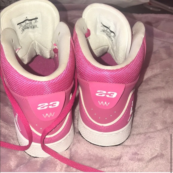 RARE Pink Air Jordan’s - Picture 4 of 6
